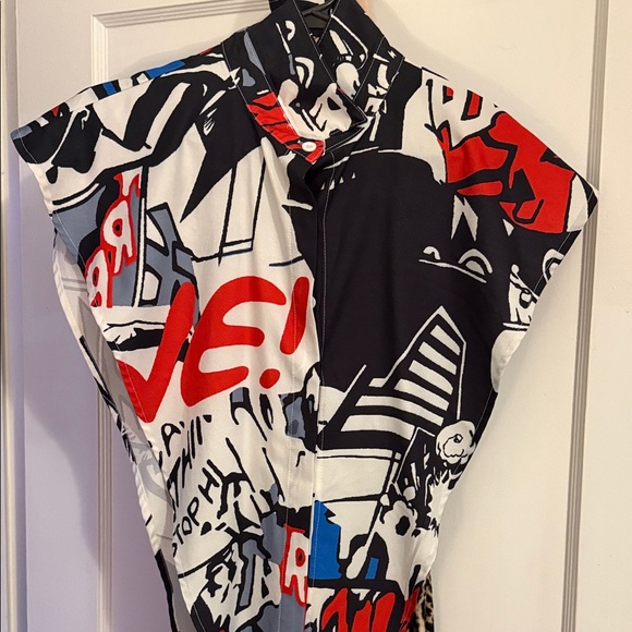 Graphic Button-Up Poncho - Picture 4 of 4